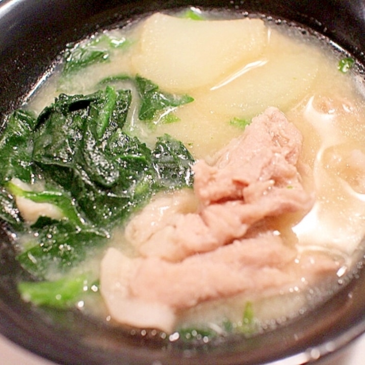 朝食に夜食に♪栄養バランス満点お味噌汁